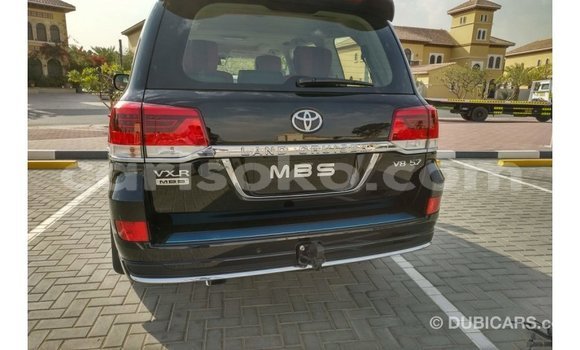 Acheter Import Voiture Toyota Land Cruiser Noir à Import - Dubai, Rwanda Acheter Import Voiture Toyota Land Cruiser Noir à Import - Dubai, Rwanda