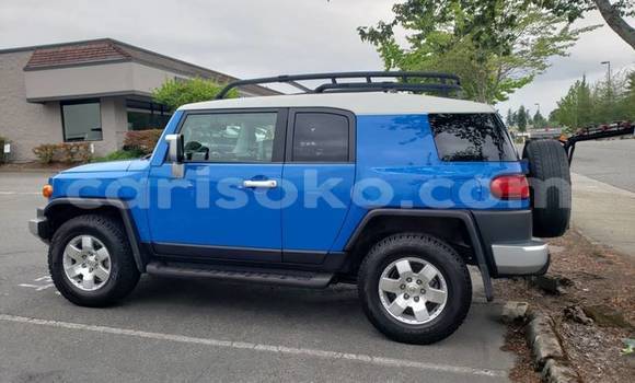 Sayi Imported Toyota FJ Cruiser Bleu Mota in Kigali a Rwanda Sayi Imported Toyota FJ Cruiser Bleu Mota in Kigali a Rwanda
