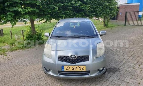 Sayi Na hannu Toyota Yaris Gris Mota in Kigali a Rwanda Sayi Na hannu Toyota Yaris Gris Mota in Kigali a Rwanda