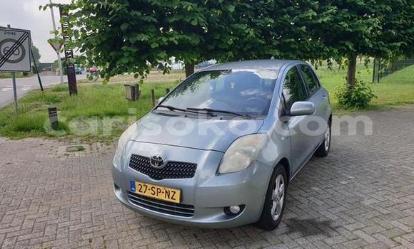 Sayi Na hannu Toyota Yaris Gris Mota in Kigali a Rwanda Sayi Na hannu Toyota Yaris Gris Mota in Kigali a Rwanda