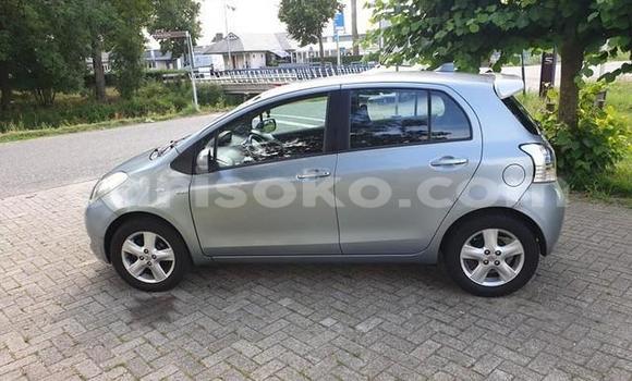 Sayi Na hannu Toyota Yaris Gris Mota in Kigali a Rwanda Sayi Na hannu Toyota Yaris Gris Mota in Kigali a Rwanda