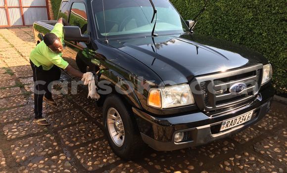 Sayi Na hannu Ford Ranger Noir Mota in Kigali a Rwanda Sayi Na hannu Ford Ranger Noir Mota in Kigali a Rwanda
