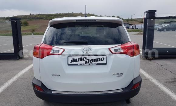 Buy Used Toyota RAV4 White Car in Kigali in Rwanda Buy Used Toyota RAV4 White Car in Kigali in Rwanda