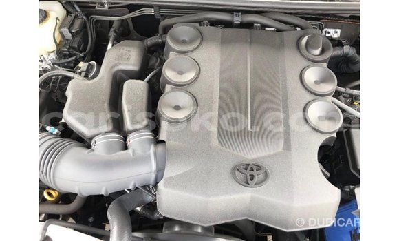 Acheter Import Voiture Toyota Land Cruiser Noir à Import - Dubai, Rwanda Acheter Import Voiture Toyota Land Cruiser Noir à Import - Dubai, Rwanda