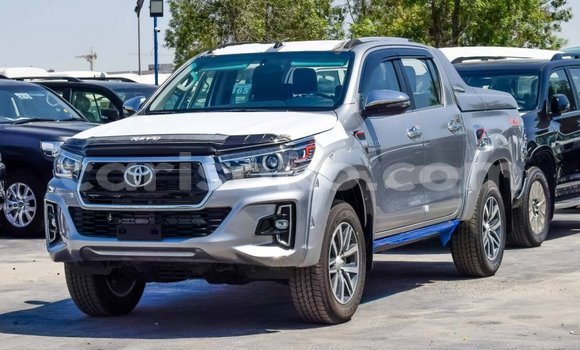 Buy New Toyota Hilux Silver Car in Bokwango in Rwanda Buy New Toyota Hilux Silver Car in Bokwango in Rwanda