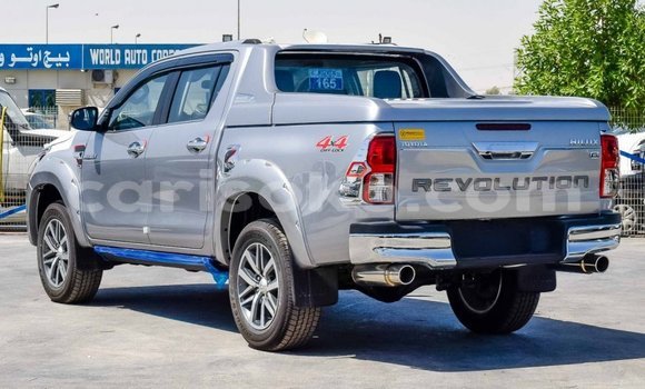 Buy New Toyota Hilux Silver Car in Bokwango in Rwanda Buy New Toyota Hilux Silver Car in Bokwango in Rwanda