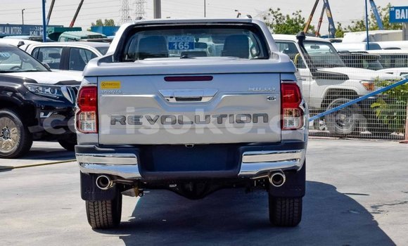 Buy New Toyota Hilux Silver Car in Bokwango in Rwanda Buy New Toyota Hilux Silver Car in Bokwango in Rwanda