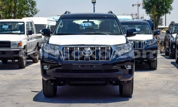 Buy New Toyota Land Cruiser Black Car in Bokwango in Rwanda Buy New Toyota Land Cruiser Black Car in Bokwango in Rwanda