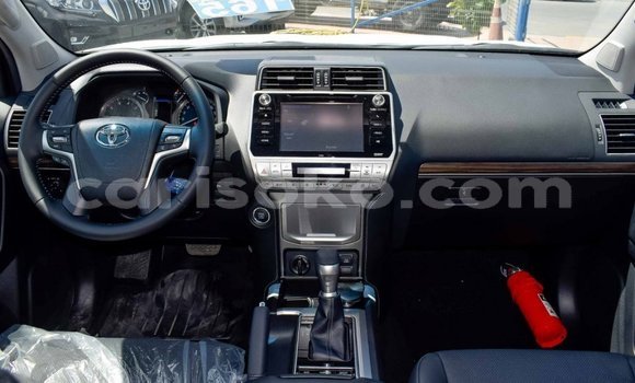 Buy New Toyota Land Cruiser Prado Black Car in Bokwango in Rwanda Buy New Toyota Land Cruiser Prado Black Car in Bokwango in Rwanda