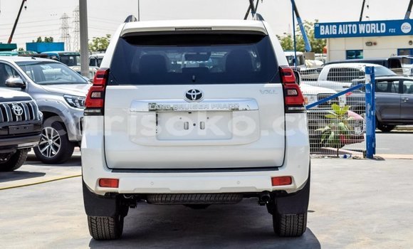 Buy New Toyota Land Cruiser Prado White Car in Bokwango in Rwanda Buy New Toyota Land Cruiser Prado White Car in Bokwango in Rwanda