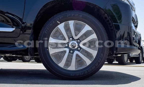 Buy New Toyota Land Cruiser Black Car in Bokwango in Rwanda Buy New Toyota Land Cruiser Black Car in Bokwango in Rwanda