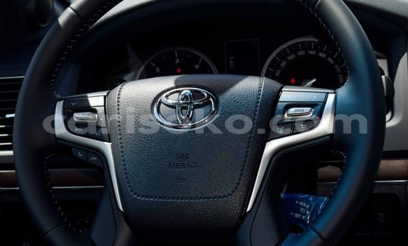 Buy New Toyota Land Cruiser Black Car in Bokwango in Rwanda Buy New Toyota Land Cruiser Black Car in Bokwango in Rwanda