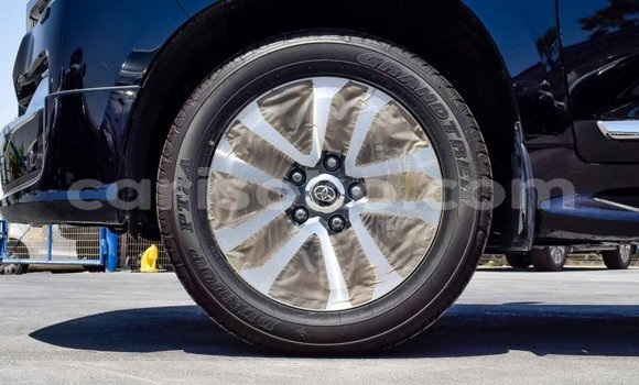 Buy New Toyota Land Cruiser Black Car in Bokwango in Rwanda Buy New Toyota Land Cruiser Black Car in Bokwango in Rwanda