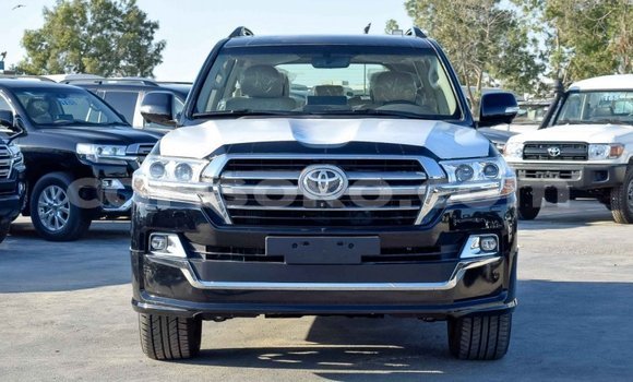 Buy New Toyota Land Cruiser Black Car in Bokwango in Rwanda Buy New Toyota Land Cruiser Black Car in Bokwango in Rwanda