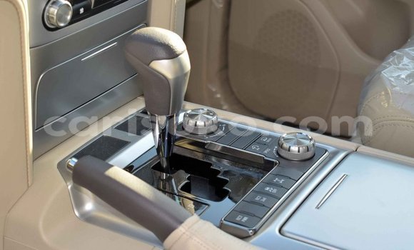 Buy New Toyota Land Cruiser Black Car in Bokwango in Rwanda Buy New Toyota Land Cruiser Black Car in Bokwango in Rwanda