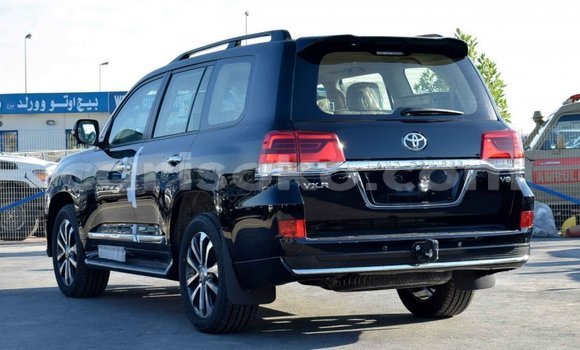 Buy New Toyota Land Cruiser Black Car in Bokwango in Rwanda Buy New Toyota Land Cruiser Black Car in Bokwango in Rwanda