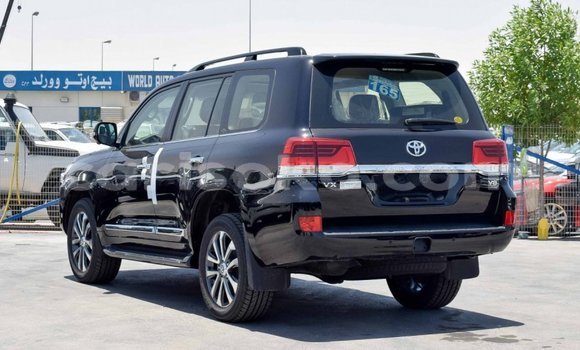 Buy New Toyota Land Cruiser Black Car in Bokwango in Rwanda Buy New Toyota Land Cruiser Black Car in Bokwango in Rwanda
