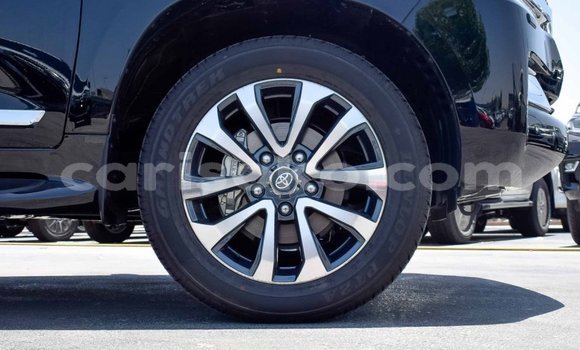 Buy New Toyota Land Cruiser Black Car in Bokwango in Rwanda Buy New Toyota Land Cruiser Black Car in Bokwango in Rwanda