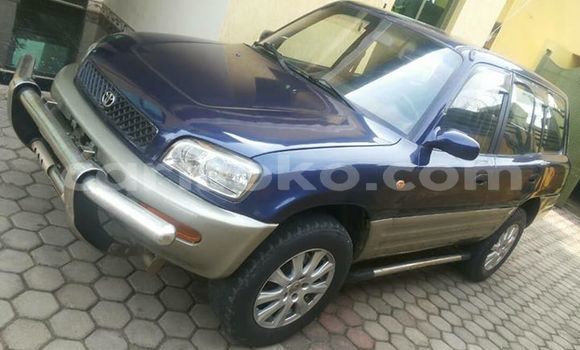 اشتري مستعمل Toyota RAV4 Bleu سيارة في Kigali في Rwanda اشتري مستعمل Toyota RAV4 Bleu سيارة في Kigali في Rwanda