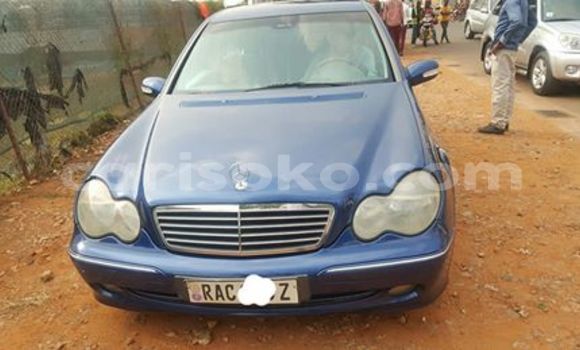 Sayi Na hannu Mercedes-Benz C–Class Bleu Mota in Kigali a Rwanda Sayi Na hannu Mercedes-Benz C–Class Bleu Mota in Kigali a Rwanda