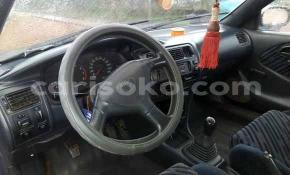 Acheter Occasion Voiture Toyota Corolla Bleu à Kigali, Rwanda Acheter Occasion Voiture Toyota Corolla Bleu à Kigali, Rwanda