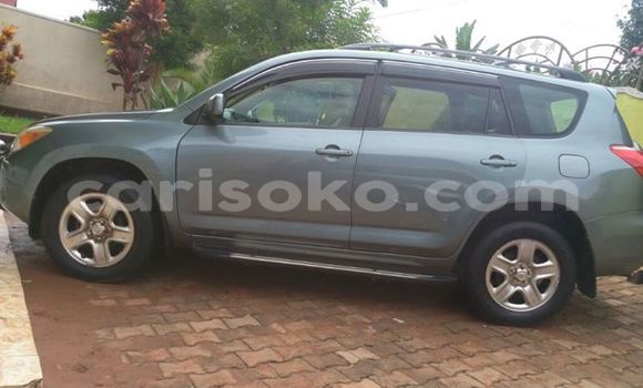 Acheter Occasion Voiture Toyota RAV4 Autre à Kigali au Rwanda Acheter Occasion Voiture Toyota RAV4 Autre à Kigali au Rwanda