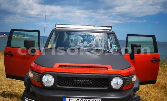 Buy Used Toyota FJ Cruiser Red Car in Kigali in Rwanda Buy Used Toyota FJ Cruiser Red Car in Kigali in Rwanda