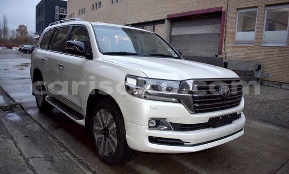 Acheter Occasion Voiture Toyota Land Cruiser Blanc à Kigali, Rwanda Acheter Occasion Voiture Toyota Land Cruiser Blanc à Kigali, Rwanda
