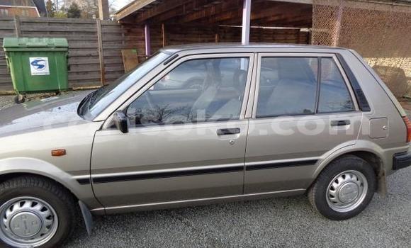 Sayi Na hannu Toyota Starlet Marron Mota in Kigali a Rwanda Sayi Na hannu Toyota Starlet Marron Mota in Kigali a Rwanda