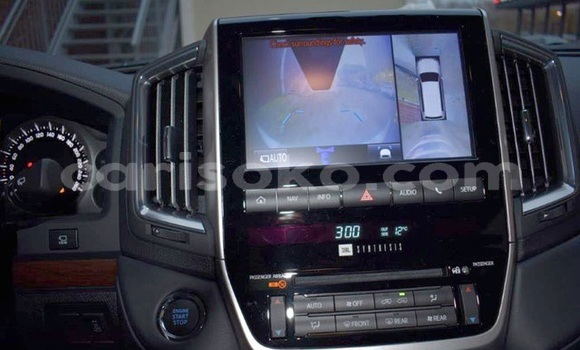 Acheter Occasion Voiture Toyota Land Cruiser Blanc à Kigali, Rwanda Acheter Occasion Voiture Toyota Land Cruiser Blanc à Kigali, Rwanda