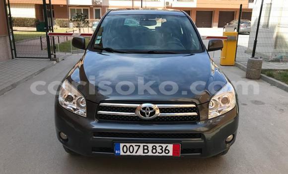 Buy Used Toyota RAV4 Beige Car in Kigali in Rwanda Buy Used Toyota RAV4 Beige Car in Kigali in Rwanda