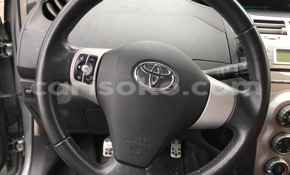 Sayi Na hannu Toyota Yaris Gris Mota in Kigali a Rwanda Sayi Na hannu Toyota Yaris Gris Mota in Kigali a Rwanda