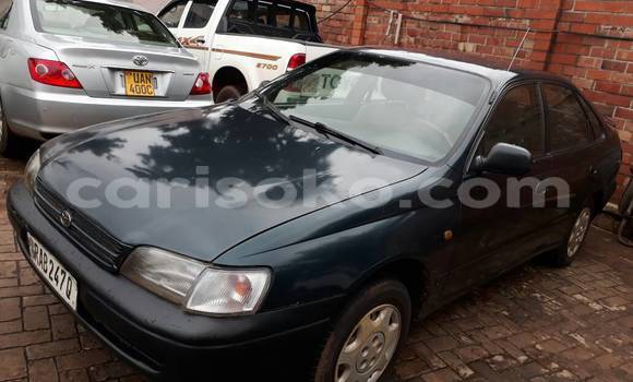 Acheter Occasion Voiture Toyota Carina Bleu à Kigali au Rwanda Acheter Occasion Voiture Toyota Carina Bleu à Kigali au Rwanda