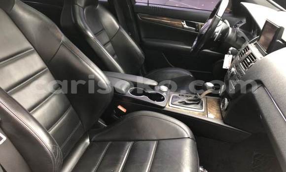 Acheter Occasion Voiture Mercedes-Benz C–Class Noir à Kigali, Rwanda Acheter Occasion Voiture Mercedes-Benz C–Class Noir à Kigali, Rwanda