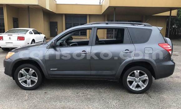 Acheter Occasion Voiture Toyota RAV4 Autre à Kigali au Rwanda Acheter Occasion Voiture Toyota RAV4 Autre à Kigali au Rwanda