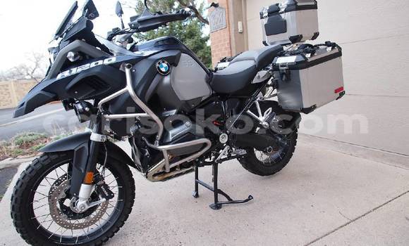 Acheter Occasion Moto BMW R 1200 GS Noir à Kigali, Rwanda Acheter Occasion Moto BMW R 1200 GS Noir à Kigali, Rwanda