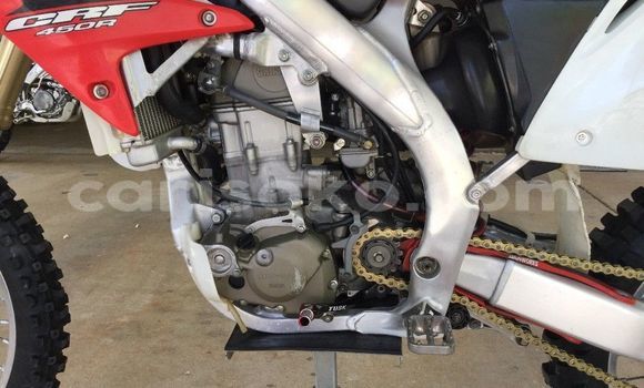 Acheter Occasion Moto Honda CRF 450 Noir à Kigali, Rwanda Acheter Occasion Moto Honda CRF 450 Noir à Kigali, Rwanda