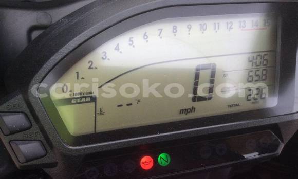 Acheter Occasion Moto Honda CBR 1000 RR Rouge à Kigali, Rwanda Acheter Occasion Moto Honda CBR 1000 RR Rouge à Kigali, Rwanda