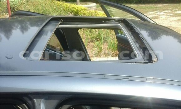 Acheter Neuf Voiture BMW 3–Series Noir à Kigali, Rwanda Acheter Neuf Voiture BMW 3–Series Noir à Kigali, Rwanda