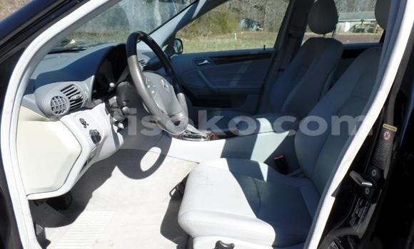 Acheter Occasion Voiture Mercedes-Benz C–Class Noir à Kigali, Rwanda Acheter Occasion Voiture Mercedes-Benz C–Class Noir à Kigali, Rwanda