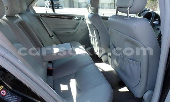 Acheter Occasion Voiture Mercedes-Benz C–Class Noir à Kigali, Rwanda Acheter Occasion Voiture Mercedes-Benz C–Class Noir à Kigali, Rwanda