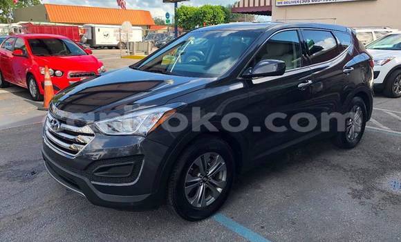 Acheter Occasion Voiture Hyundai Santa Fe Noir à Kigali, Rwanda Acheter Occasion Voiture Hyundai Santa Fe Noir à Kigali, Rwanda