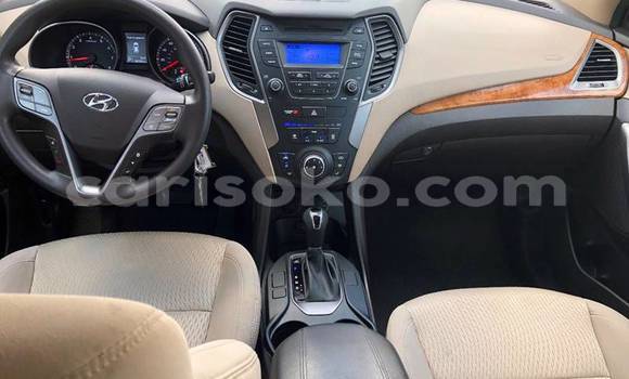 Acheter Occasion Voiture Hyundai Santa Fe Noir à Kigali, Rwanda Acheter Occasion Voiture Hyundai Santa Fe Noir à Kigali, Rwanda