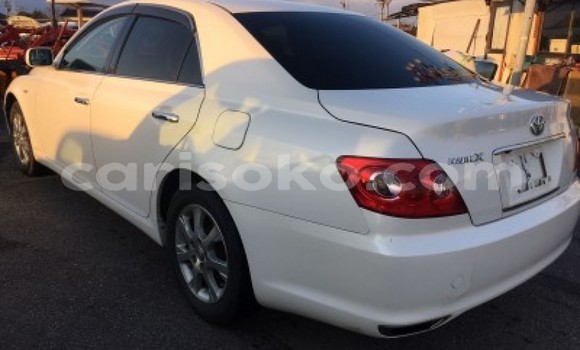 Buy Used Toyota Matrix White Car in Gasarenda in Rwanda Buy Used Toyota Matrix White Car in Gasarenda in Rwanda