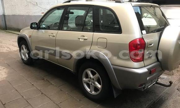 Acheter Occasion Voiture Toyota RAV4 Marron à Kigali, Rwanda Acheter Occasion Voiture Toyota RAV4 Marron à Kigali, Rwanda