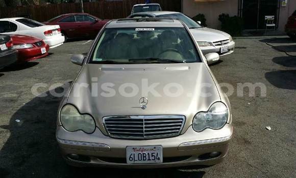 Acheter Occasion Voiture Mercedes-Benz C–Class Gris à Kigali, Rwanda Acheter Occasion Voiture Mercedes-Benz C–Class Gris à Kigali, Rwanda