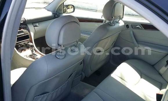 Acheter Occasion Voiture Mercedes-Benz C–Class Gris à Kigali, Rwanda Acheter Occasion Voiture Mercedes-Benz C–Class Gris à Kigali, Rwanda