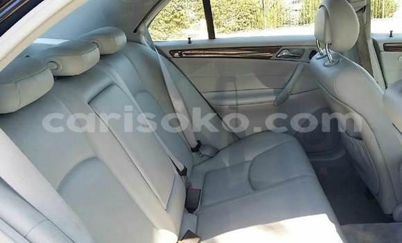 Acheter Occasion Voiture Mercedes-Benz C–Class Gris à Kigali, Rwanda Acheter Occasion Voiture Mercedes-Benz C–Class Gris à Kigali, Rwanda