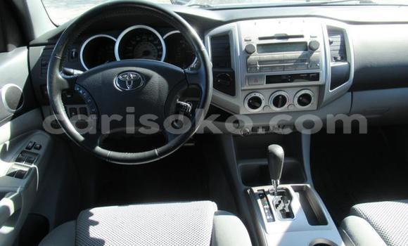 Acheter Occasion Voiture Toyota Tacoma Beige à Kigali, Rwanda Acheter Occasion Voiture Toyota Tacoma Beige à Kigali, Rwanda