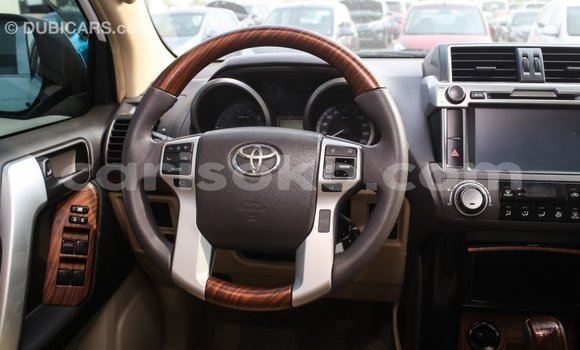 Acheter Import Voiture Toyota Prado Blanc à Import - Dubai, Rwanda Acheter Import Voiture Toyota Prado Blanc à Import - Dubai, Rwanda